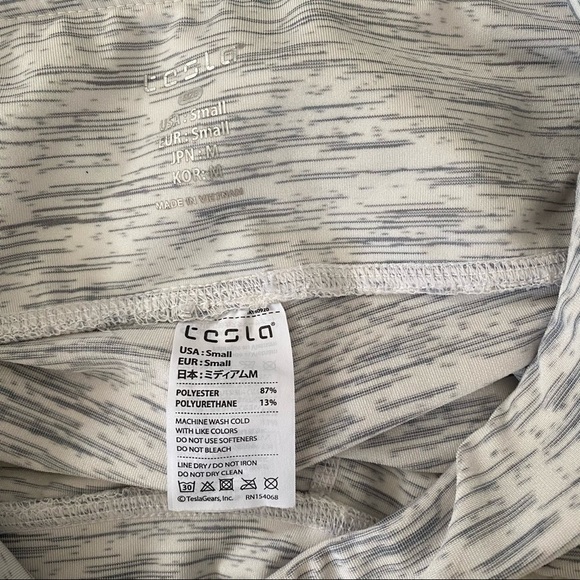Tesla Gray/White Pocket Leggings Size Small - Picture 2 of 4